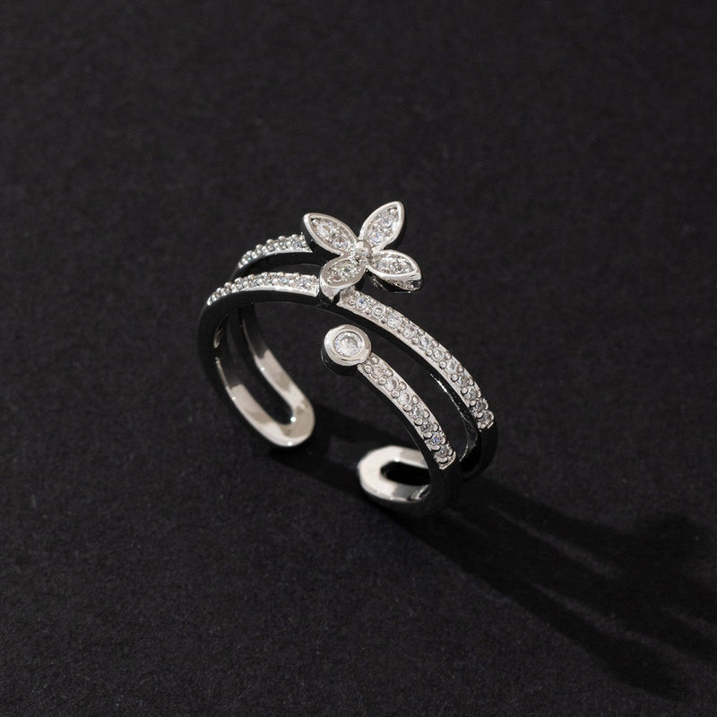 Elegant Floral Diamond Ring