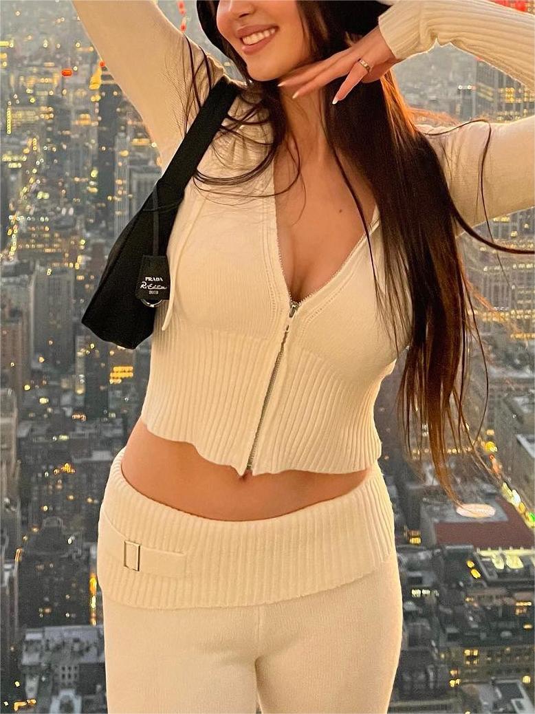 Retro Knitted Two Piece Set With Zip and Hood