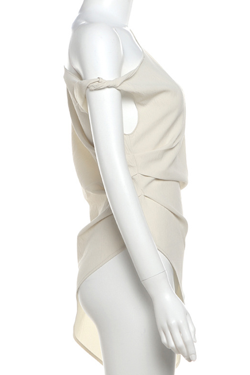 Irregular Sloping Shoulder T-shirts