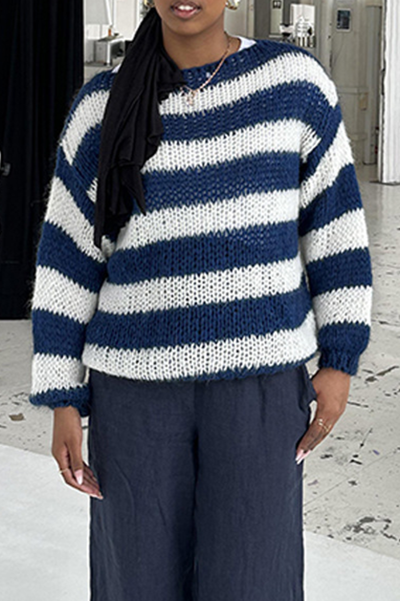 Letters Weave Contrast Oblique Collar Sweaters(4 Colors)