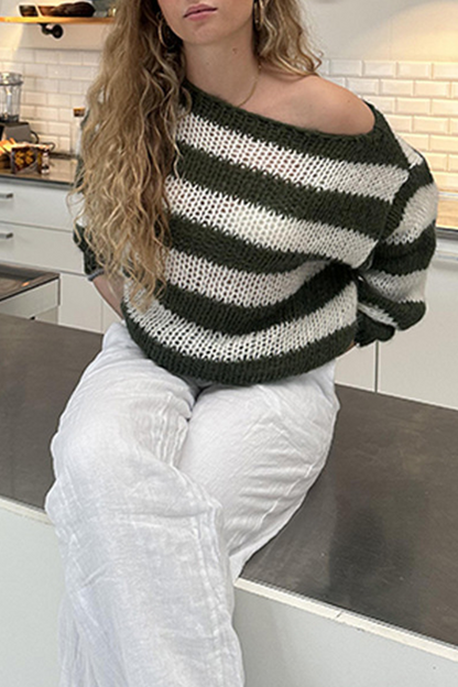 Letters Weave Contrast Oblique Collar Sweaters(4 Colors)