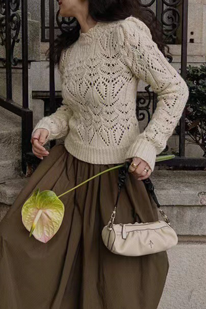Daily Hook Flower Hollow Out O Neck Sweaters