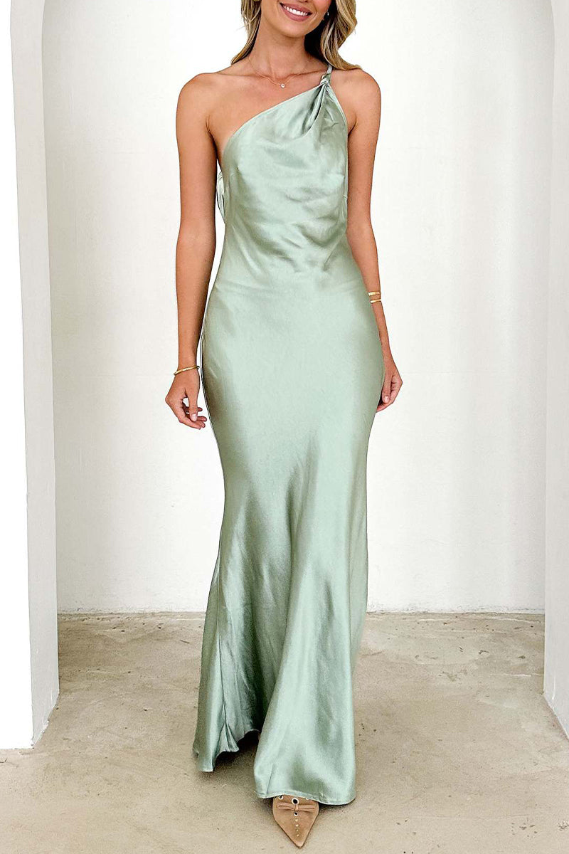 Backless Adjustable Sloping Shoulder Long Dresses