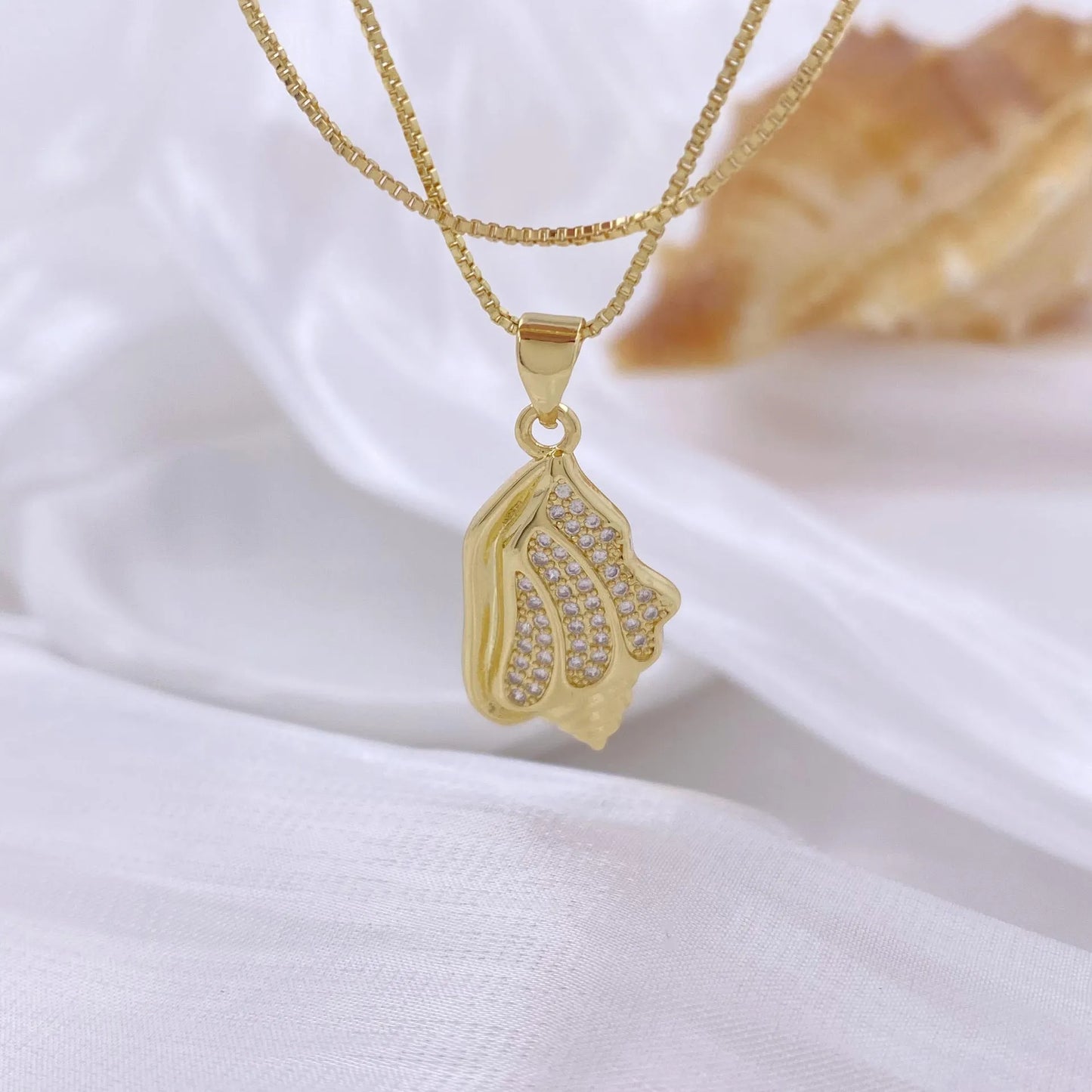 Elegant Hamsa Necklace