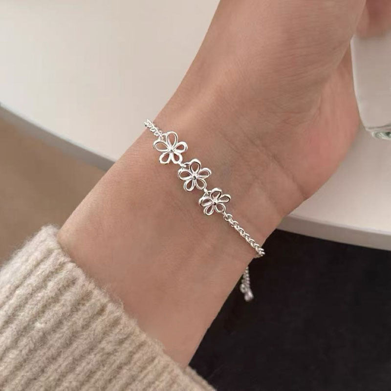 Delicate Flower Bracelet