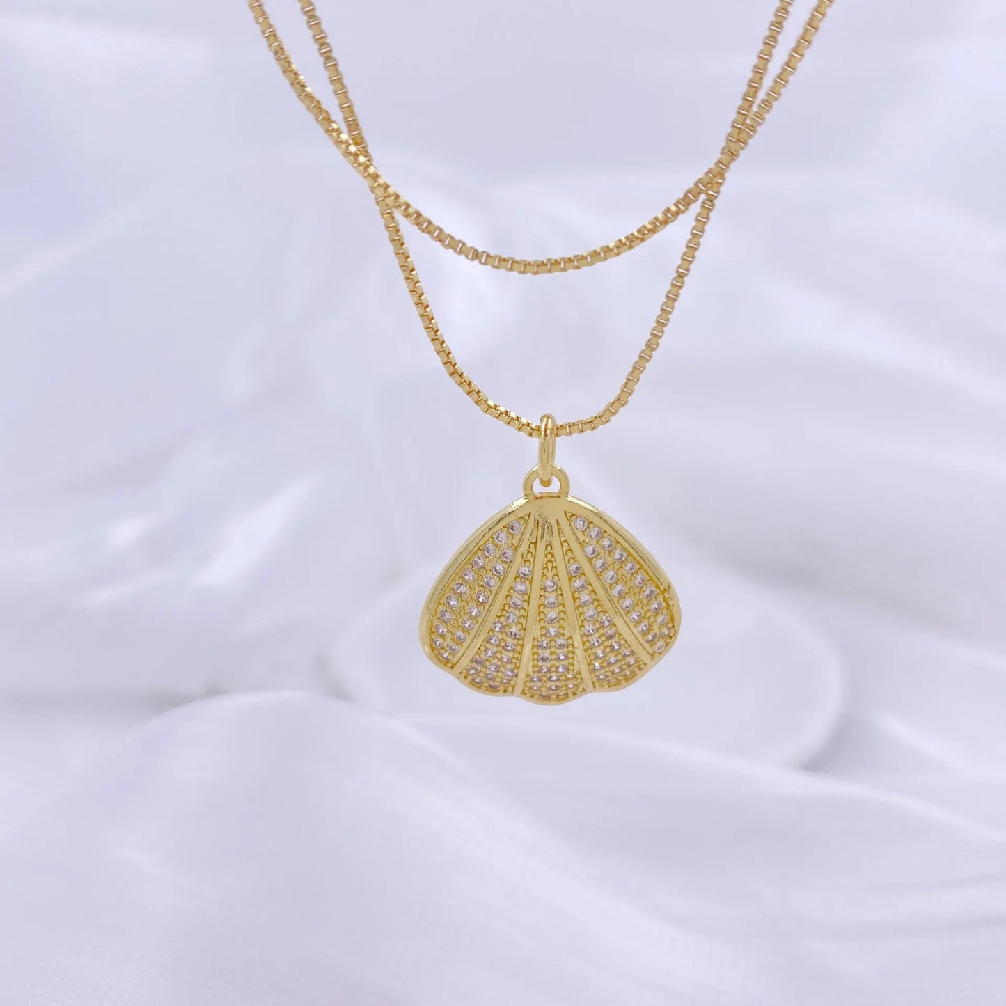 Gold Shell Pendant Necklace