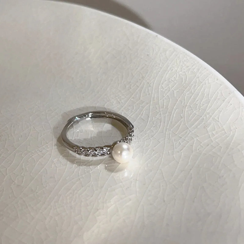 Elegant Pearl Ring