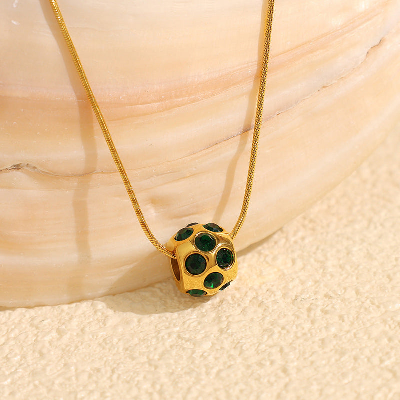 Elegant Gold Emerald Necklace