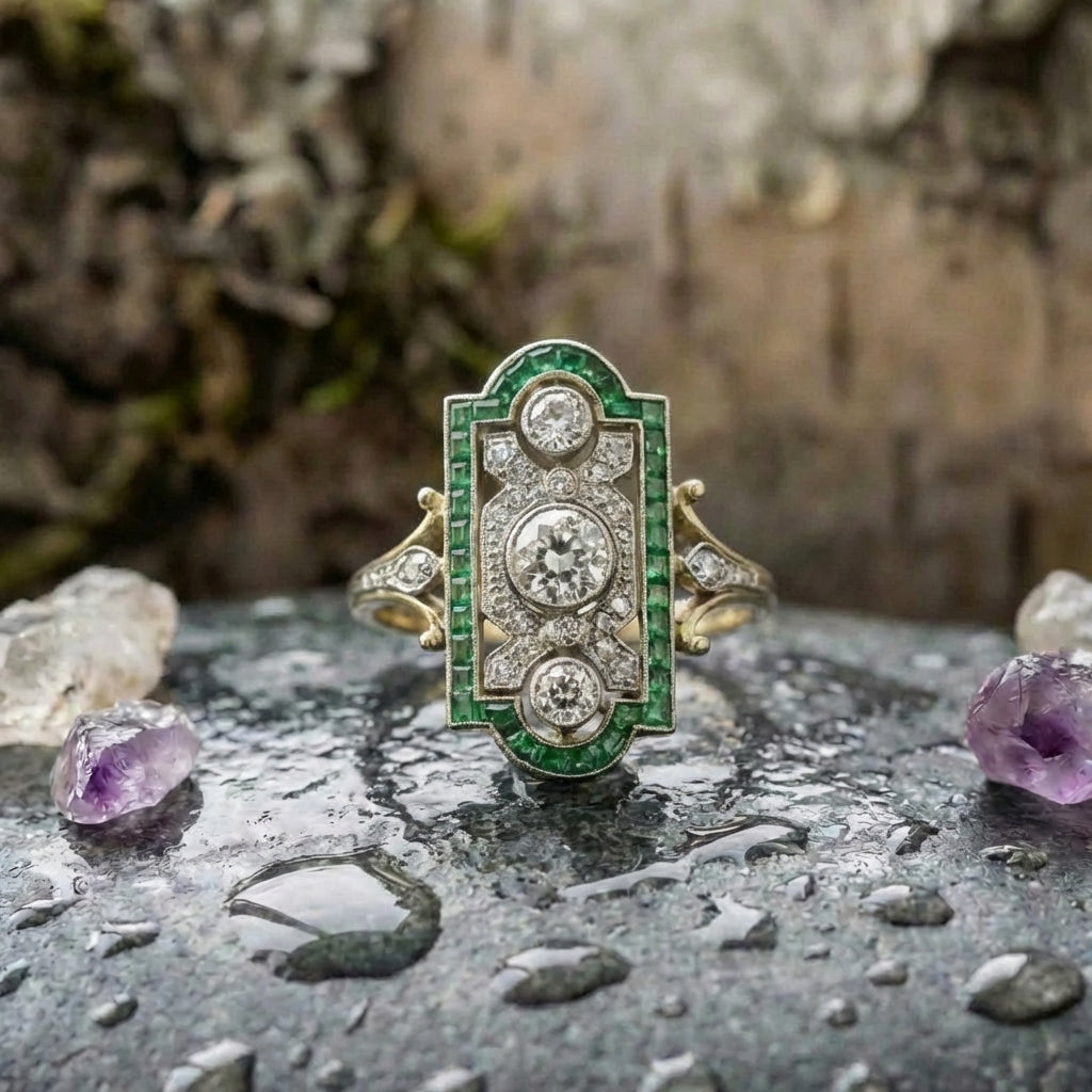 Elegant Emerald Diamond Ring