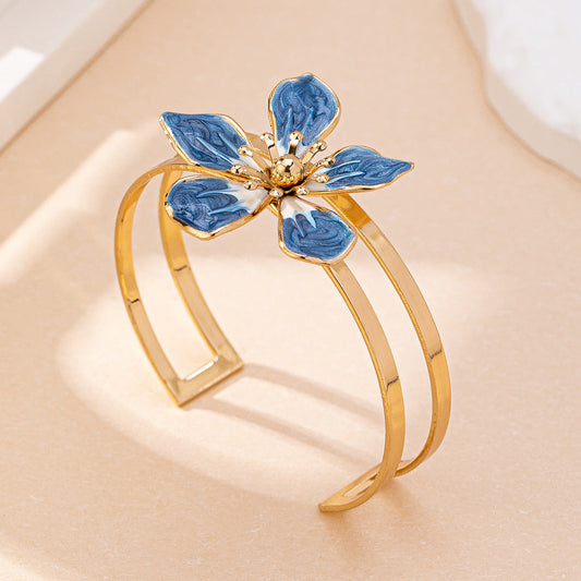 Elegant Blue Flower Bracelet