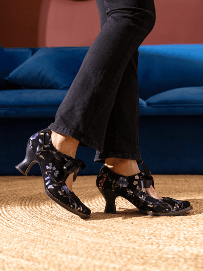 Soffia | Fiorella Plum Bossom Pattern Leather Pump