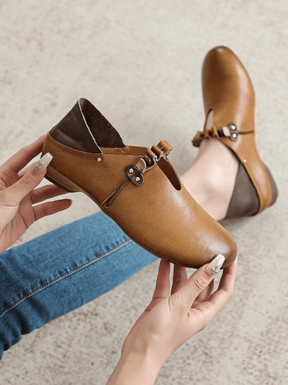 Rumour Has It| Cross Ruffle Strap Leather Sandal