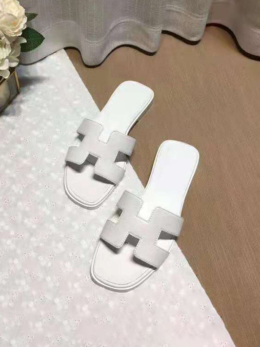Flat Heeled Hollow Slippers