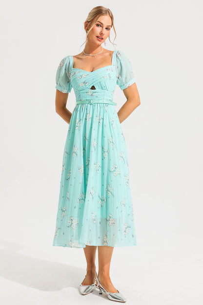 Sweetheart Neck Pleated Midi Dress With Belt