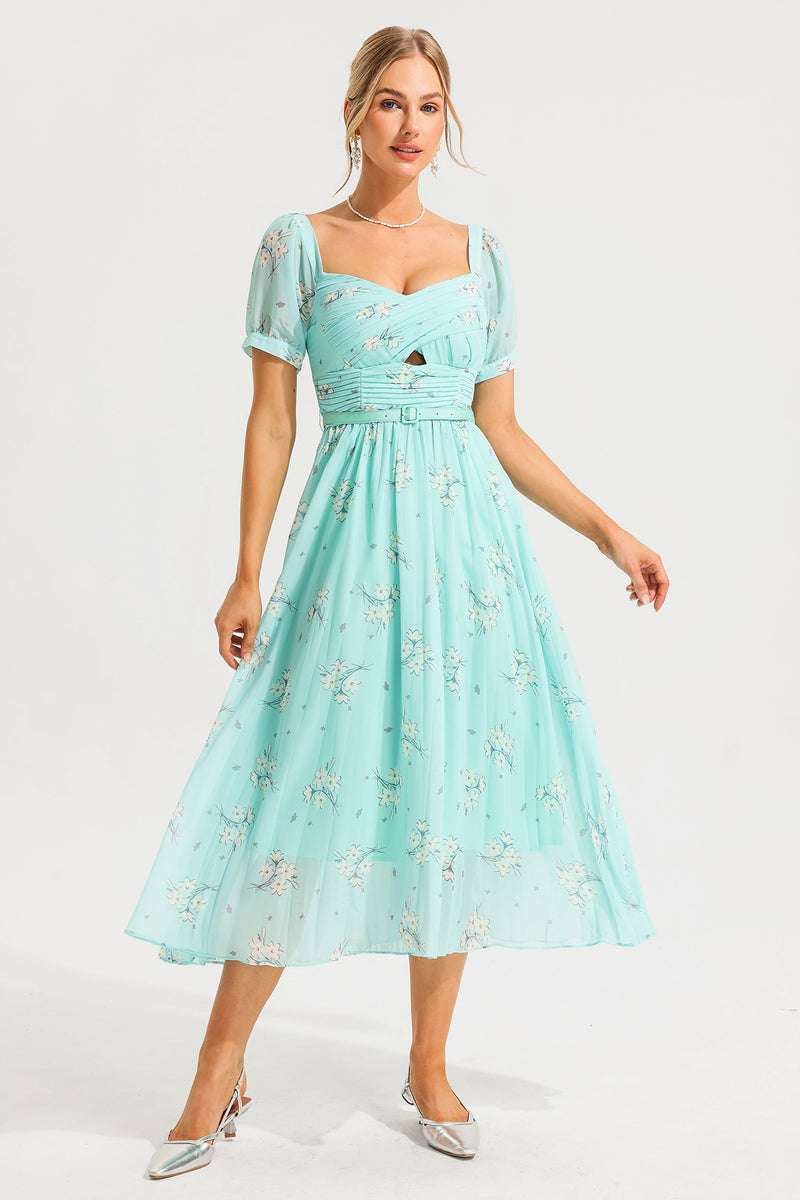 Sweetheart Neck Pleated Midi Dress With Belt