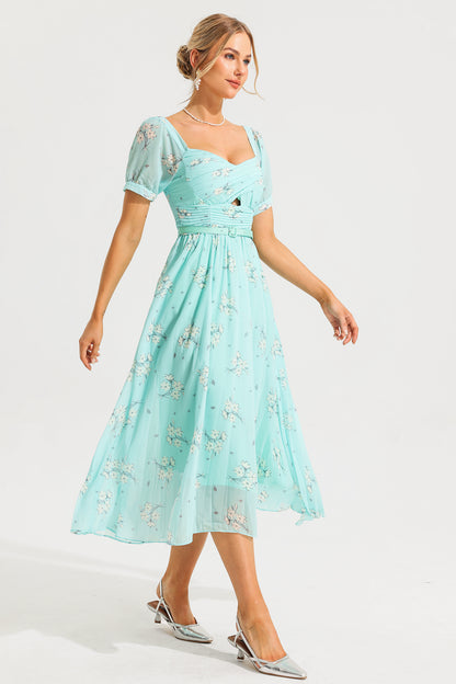 Sweetheart Neck Pleated Midi Dress With Belt