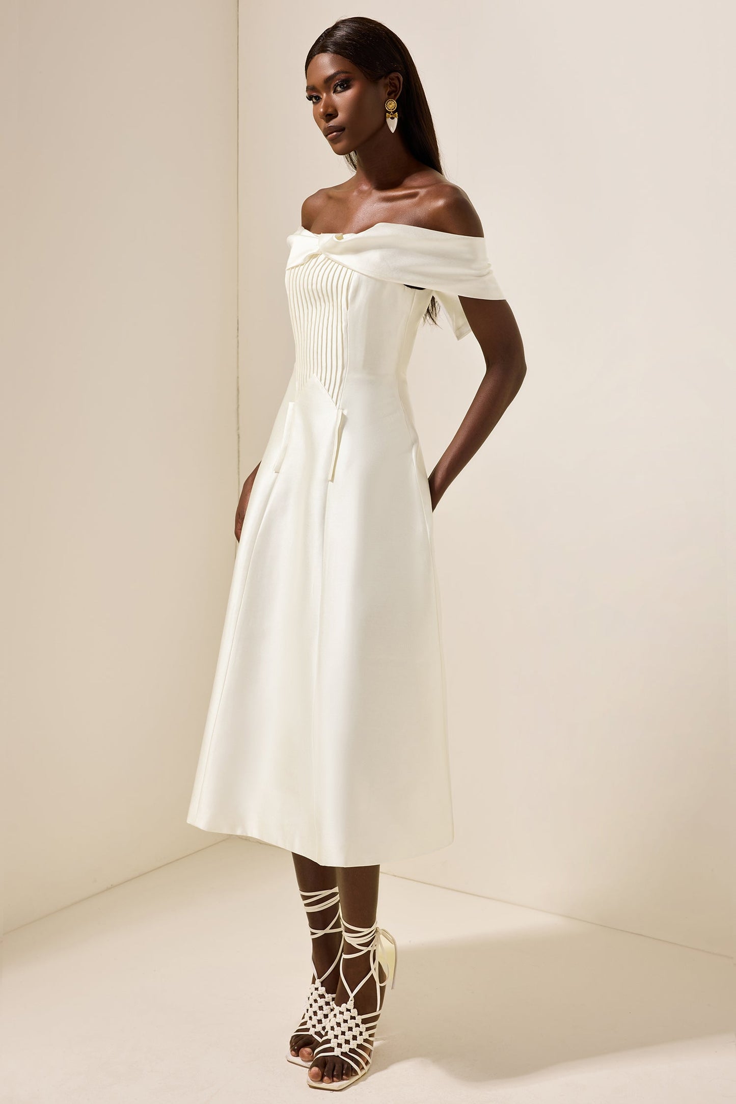 Knotted Pleat Midi Dress