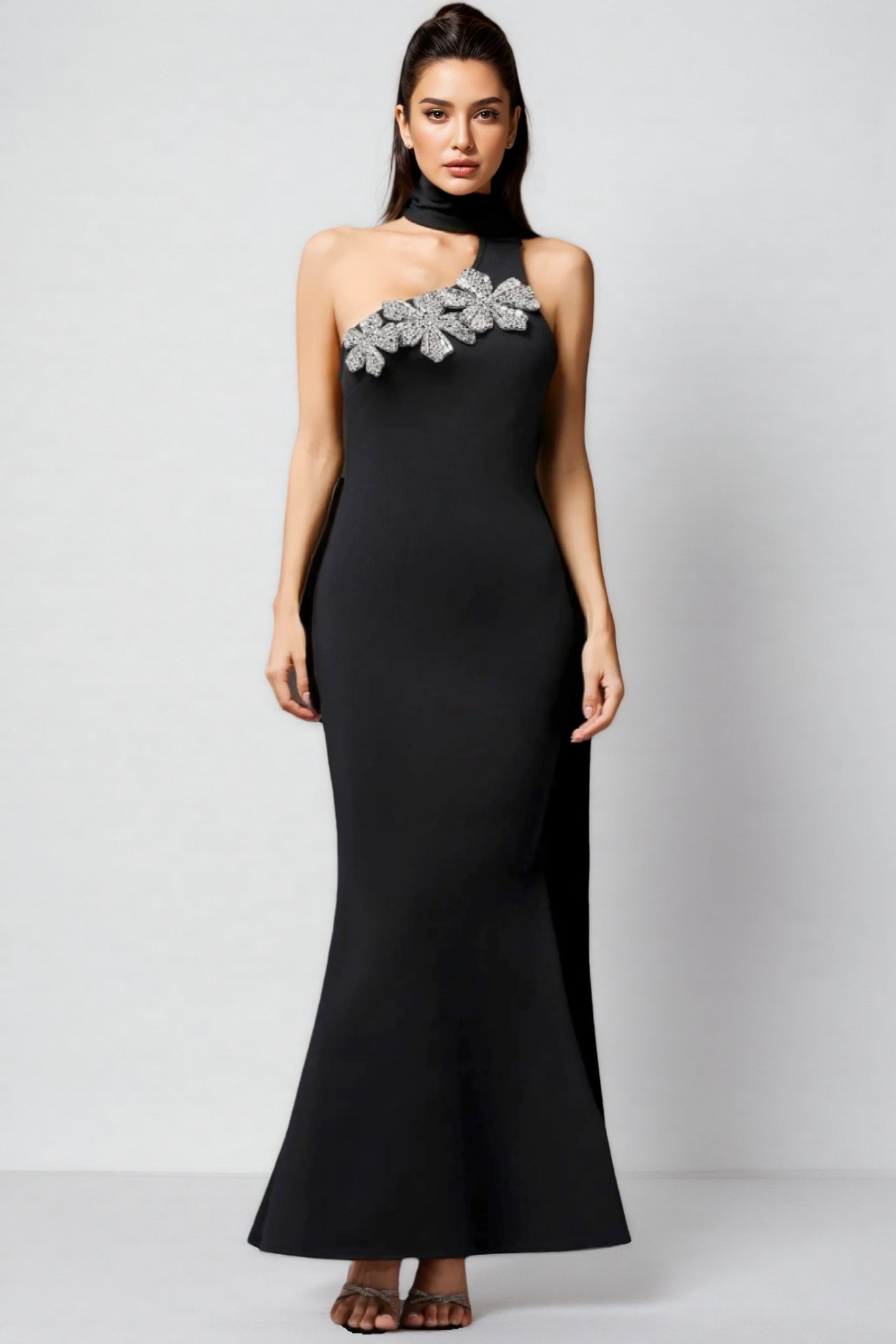 Ridia Sleeveless Black Maxi Dress