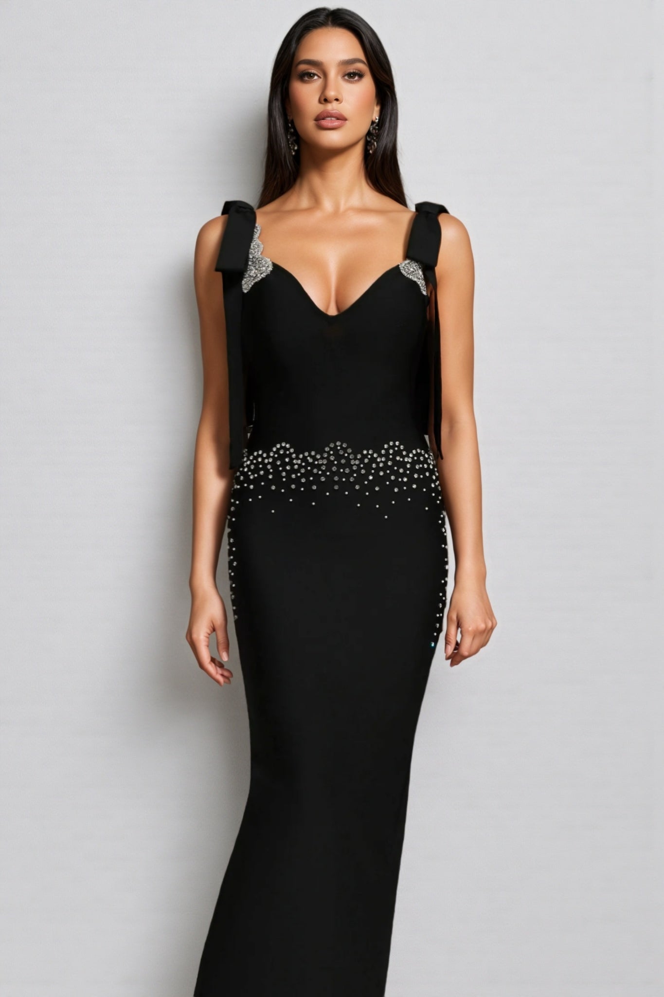 Ternan V-neck Bow Bandage Maxi Dress
