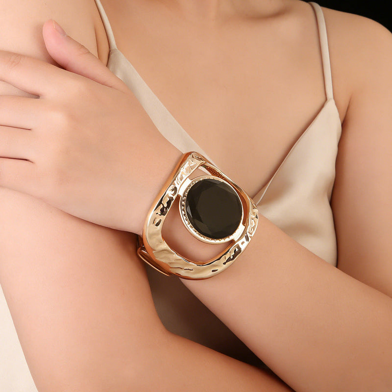 Statement Onyx Bracelet