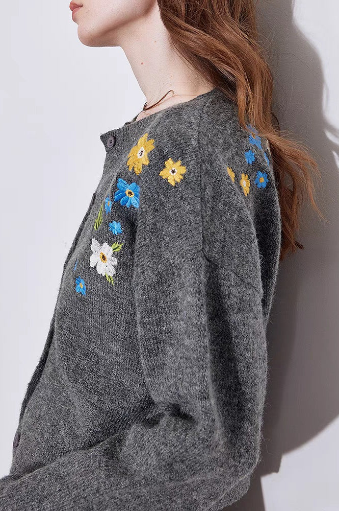 Embroidered Knit Blouse