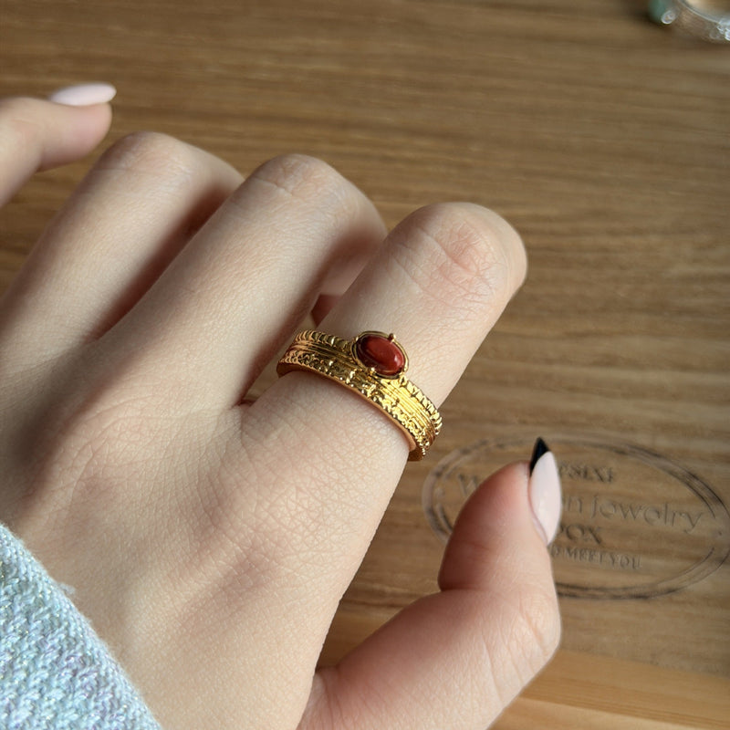 Vintage Ruby Gold Ring