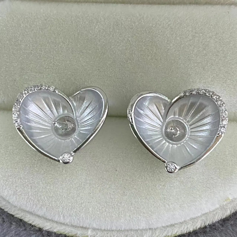 Romantic Daisy Heart Earrings