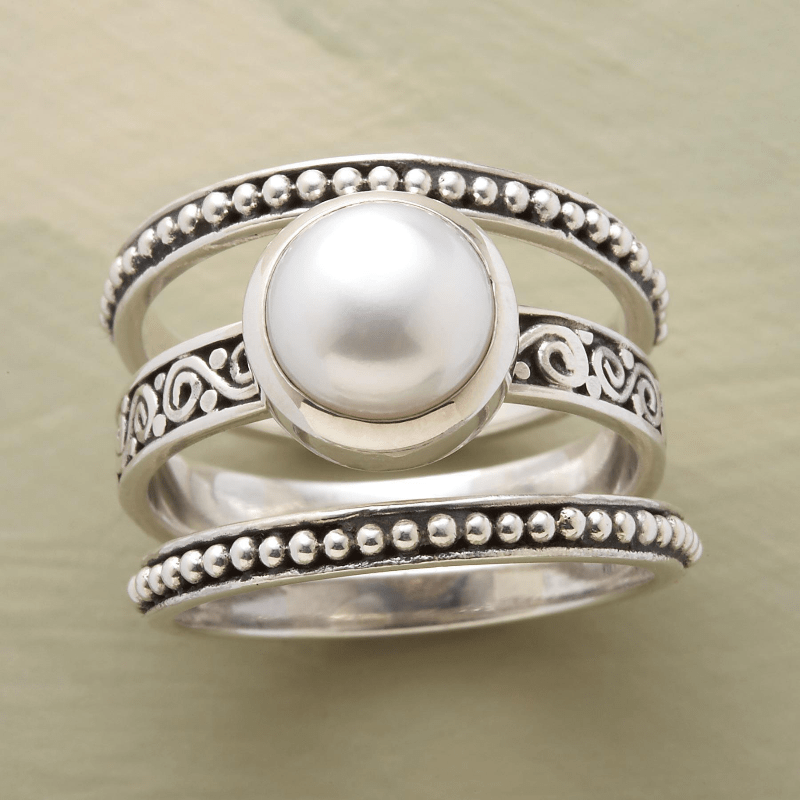 Elegant Pearl Ring