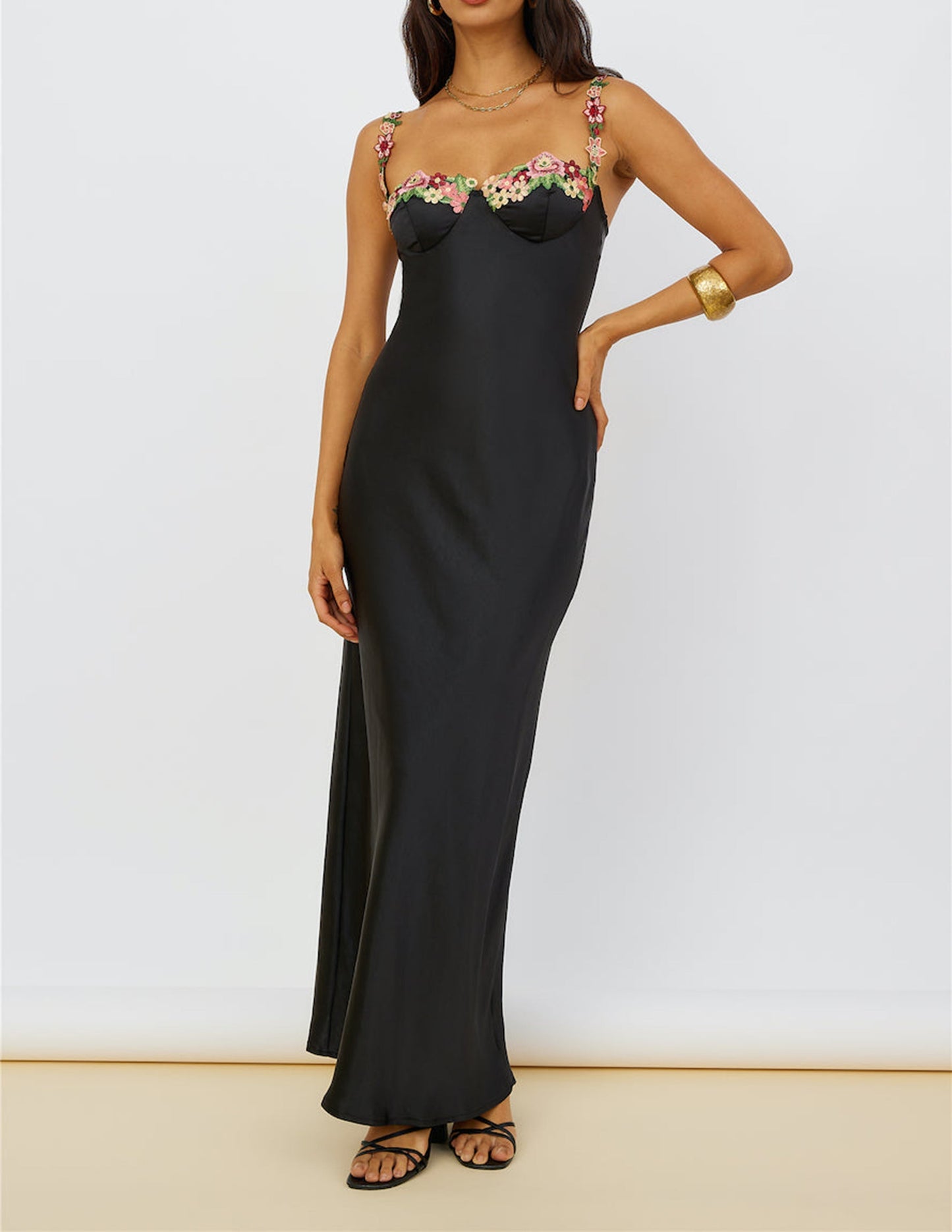 Juliette - Embroidery Black Maxi Dress