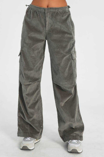 Loose Fit Straight Leg Cargo Pant