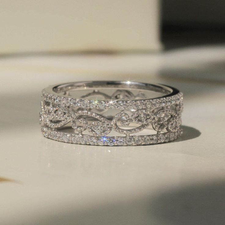 Elegant Diamond Ring