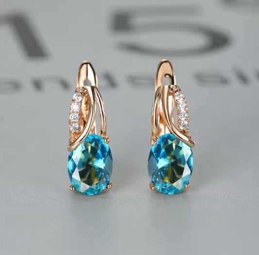 Aqua Blue Zircon Oval Stone