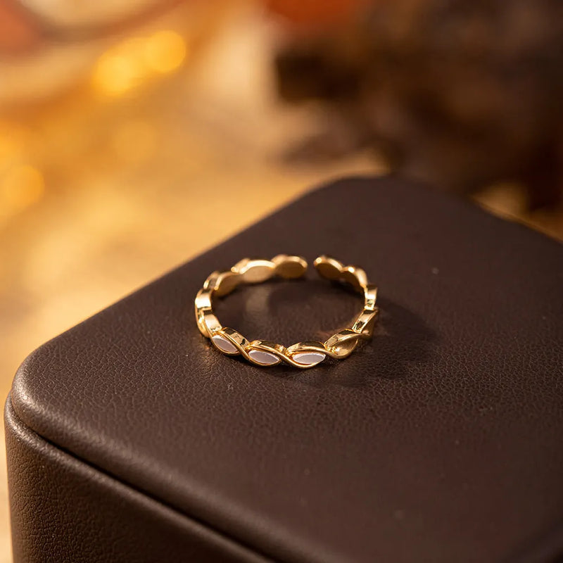 Elegant Gold Ring