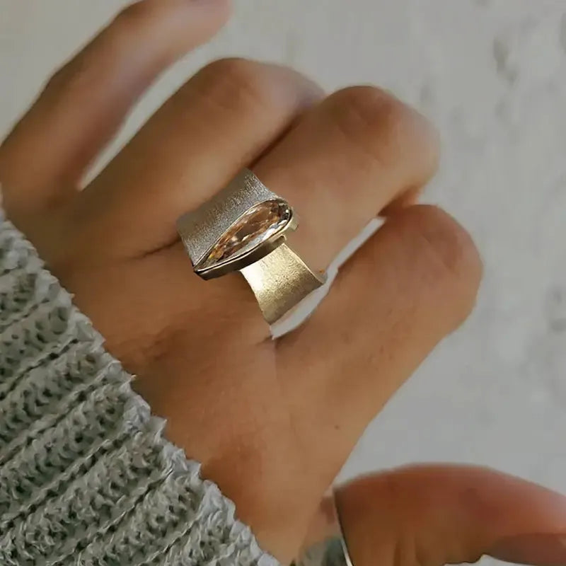 Modern Geometric Ring