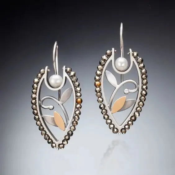 Elegant Pearl Flower Earrings