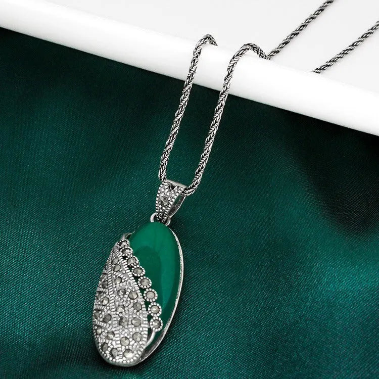 Elegant Emerald Necklace