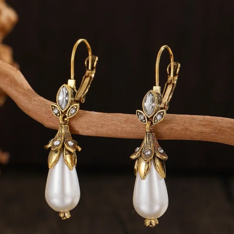 Vintage Pearl Dangle Earrings