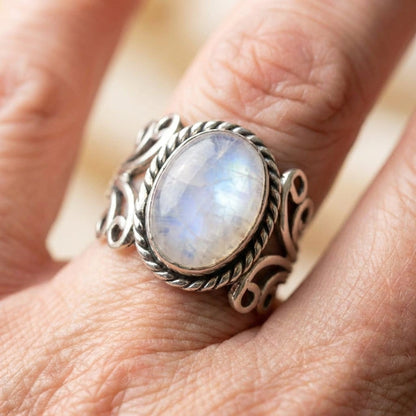 Vintage White Stone Silver Ring