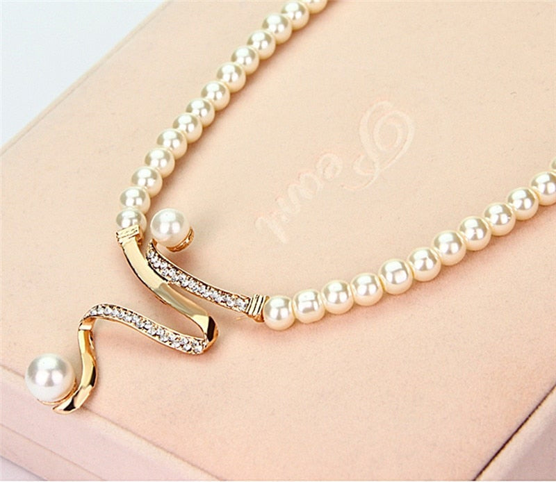 Vintage Handmade Pearl Necklace Set