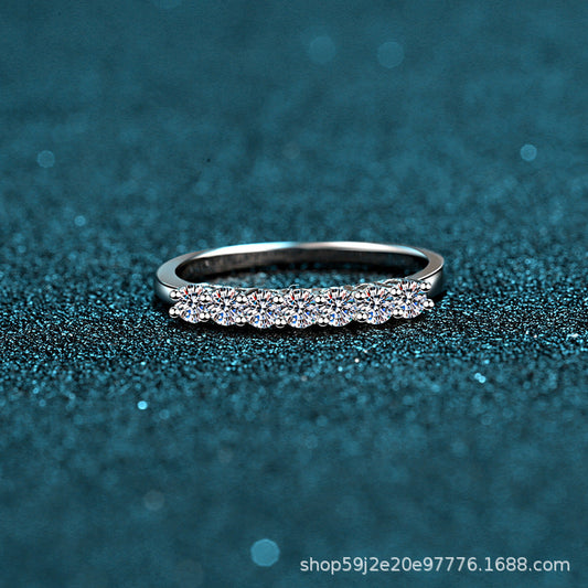 Elegant Round Brilliant Band