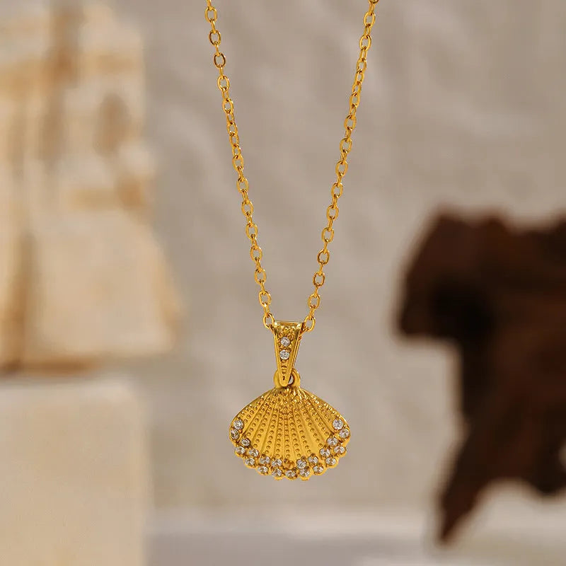 Elegant Shell Necklace