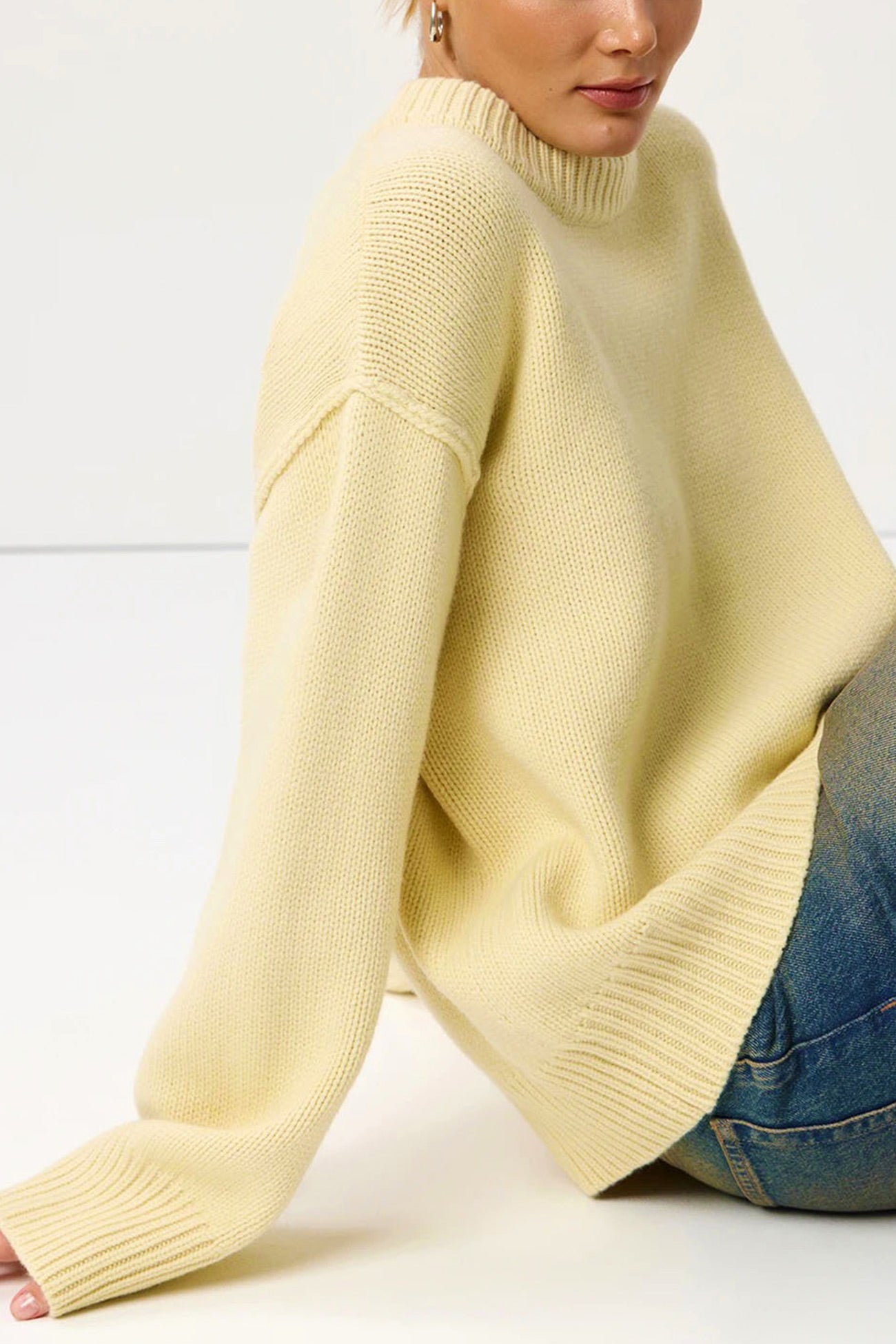 Round Neck Color Pullover Sweater