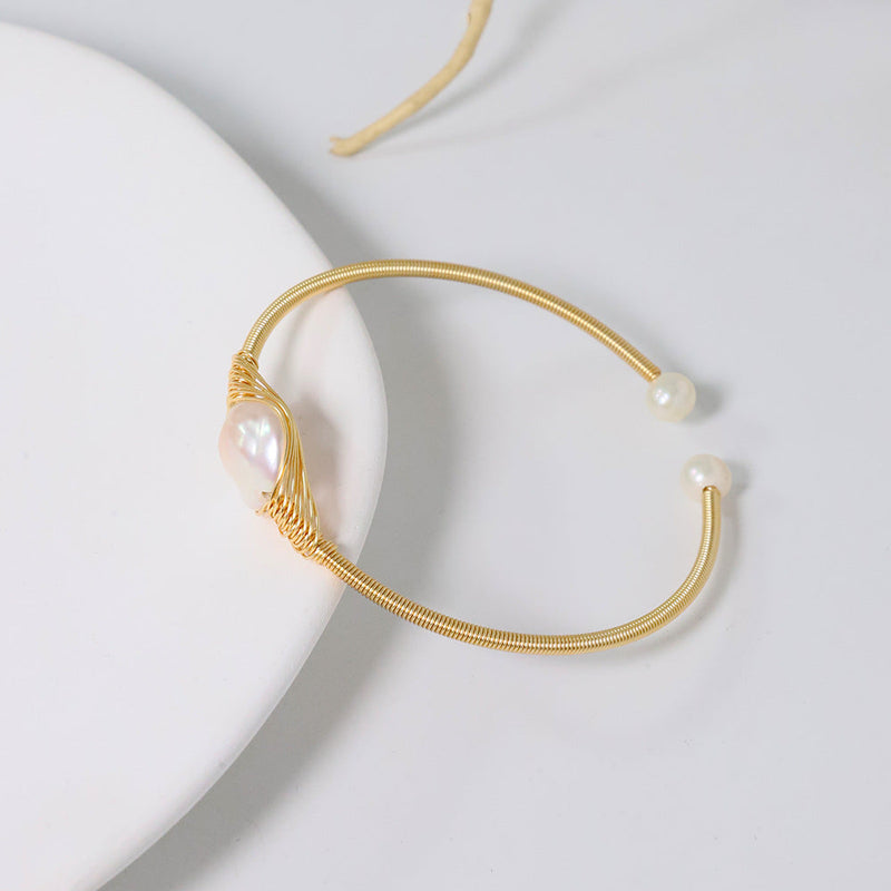 Elegant Pearl Bracelet