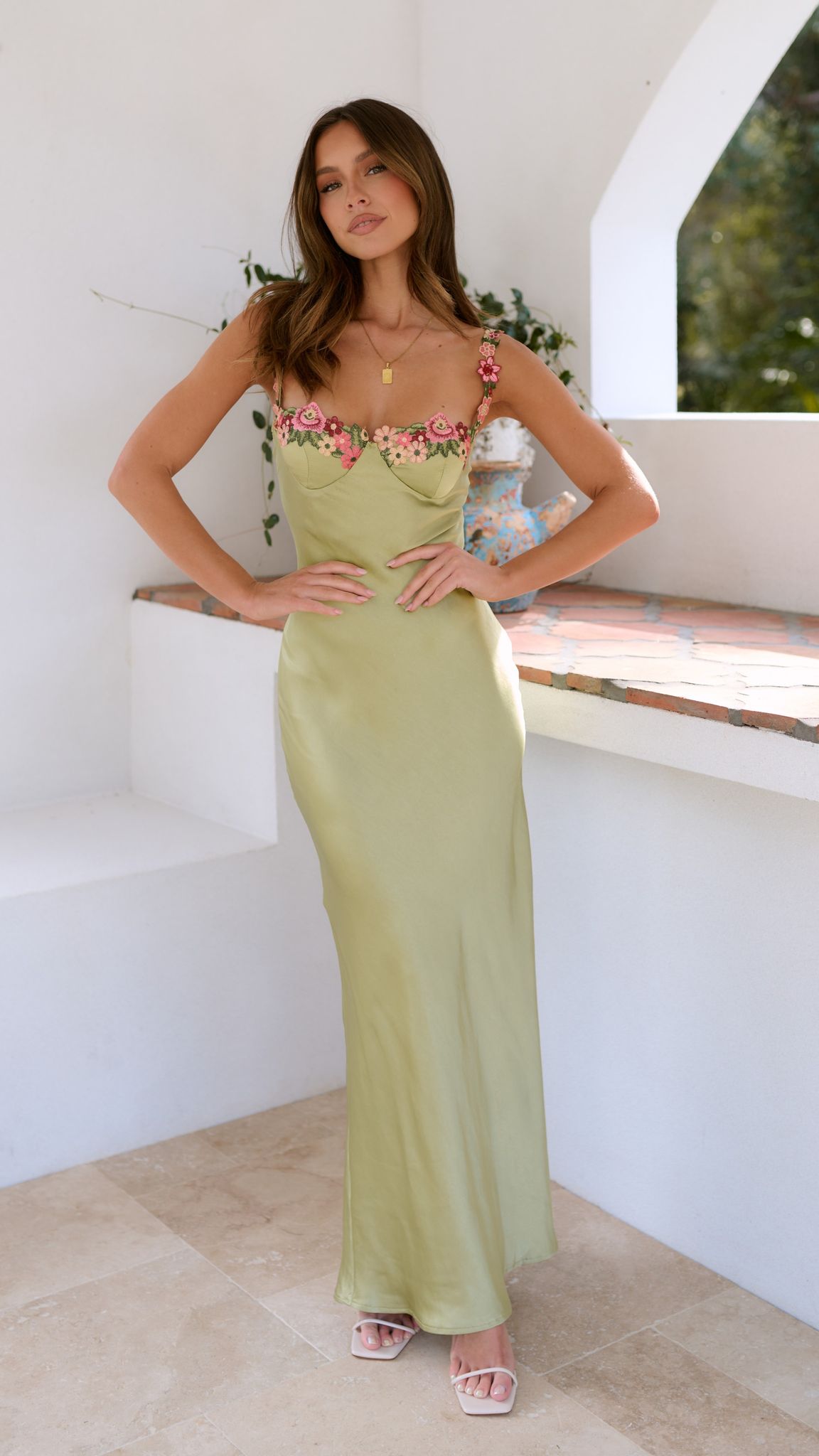 Beatrice - Maxi Dress With Flower Detail