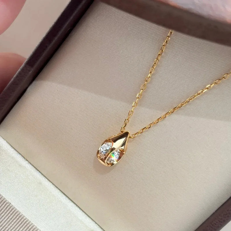 Elegant Crystal Necklace