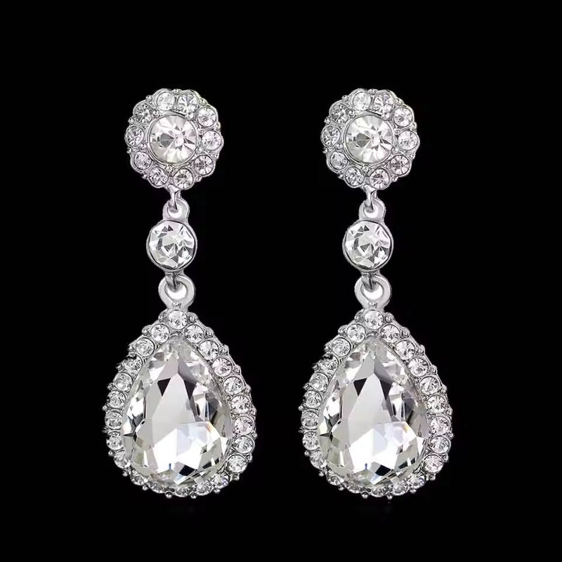 Elegant Crystal Teardrop