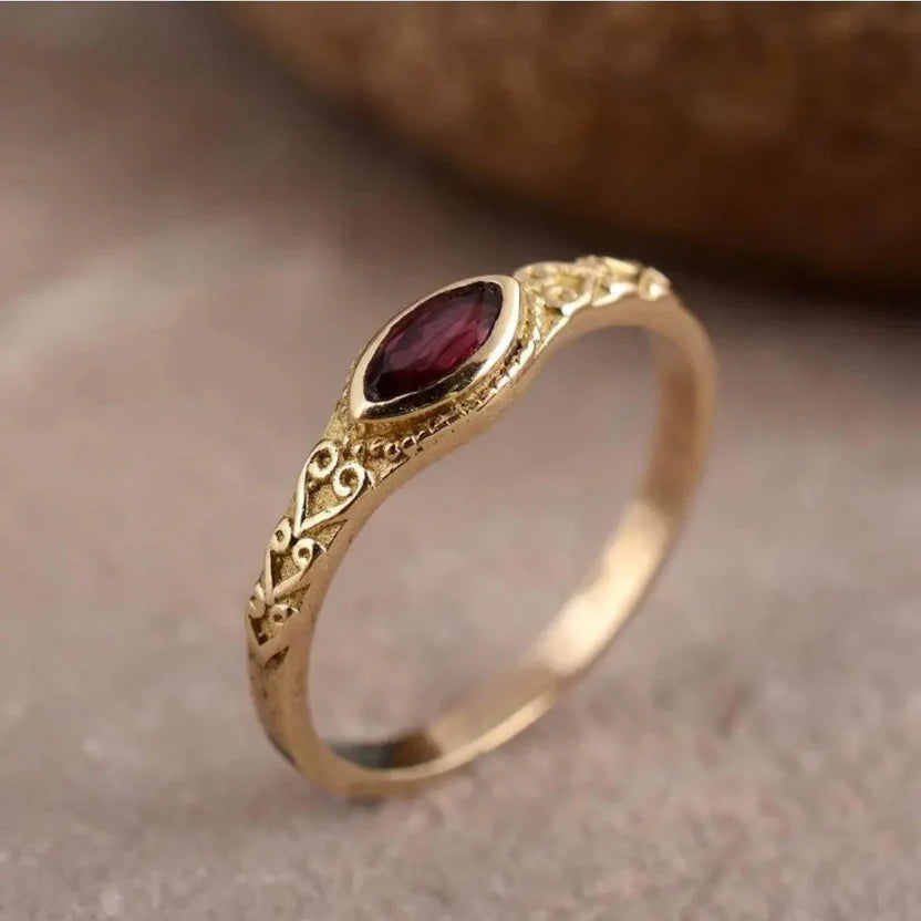 Vintage Ruby Gold Ring