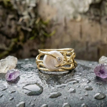 Vintage Thin Golden & Pearl Ring