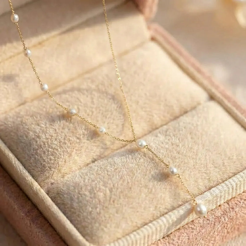 Vintage Pendant Pearls Necklace