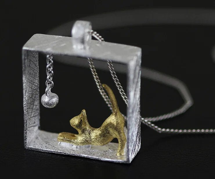 Elegant Cat Bell Necklace